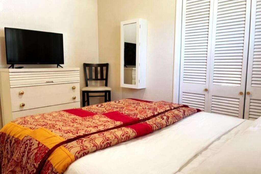 טאמפה House Close To Downtown, Airport, Raymond James Stadium, And Many More Places מראה חיצוני תמונה
